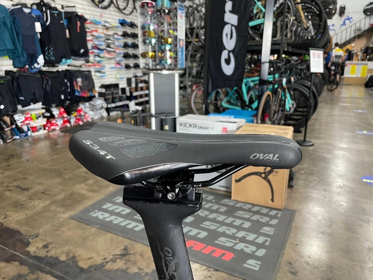 Fuji Norcom 2.3 Shimano 105 11 Speed - Carbon/Red 2020 - Image 4