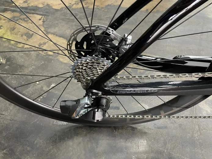 Pinarello Dogma F Disc SRAM Red ETap AXS 11 Speed Zipp 303S - 2023 - Image 2