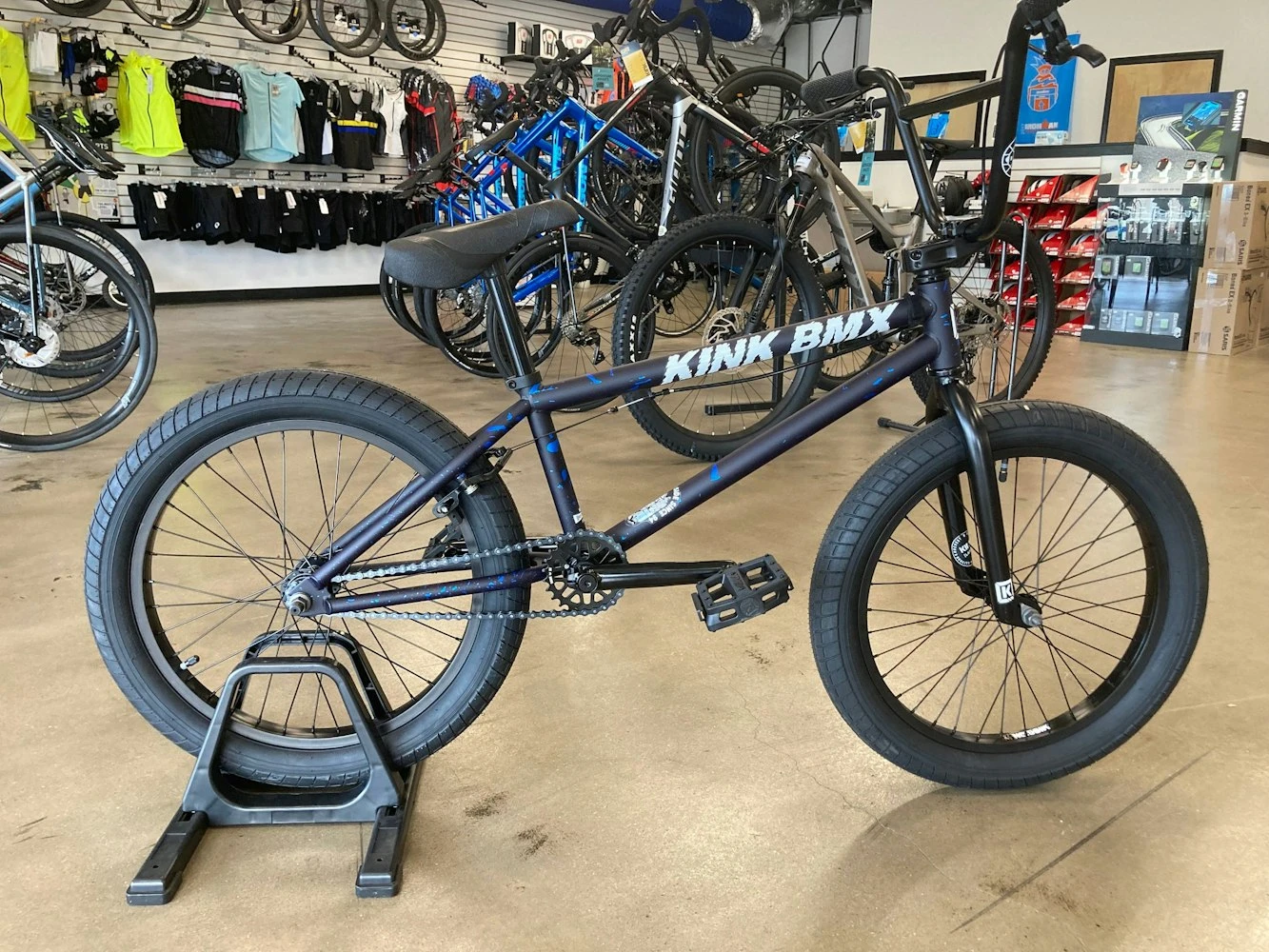 Kink Curb -Matte Blood Blue -2022 - 20"