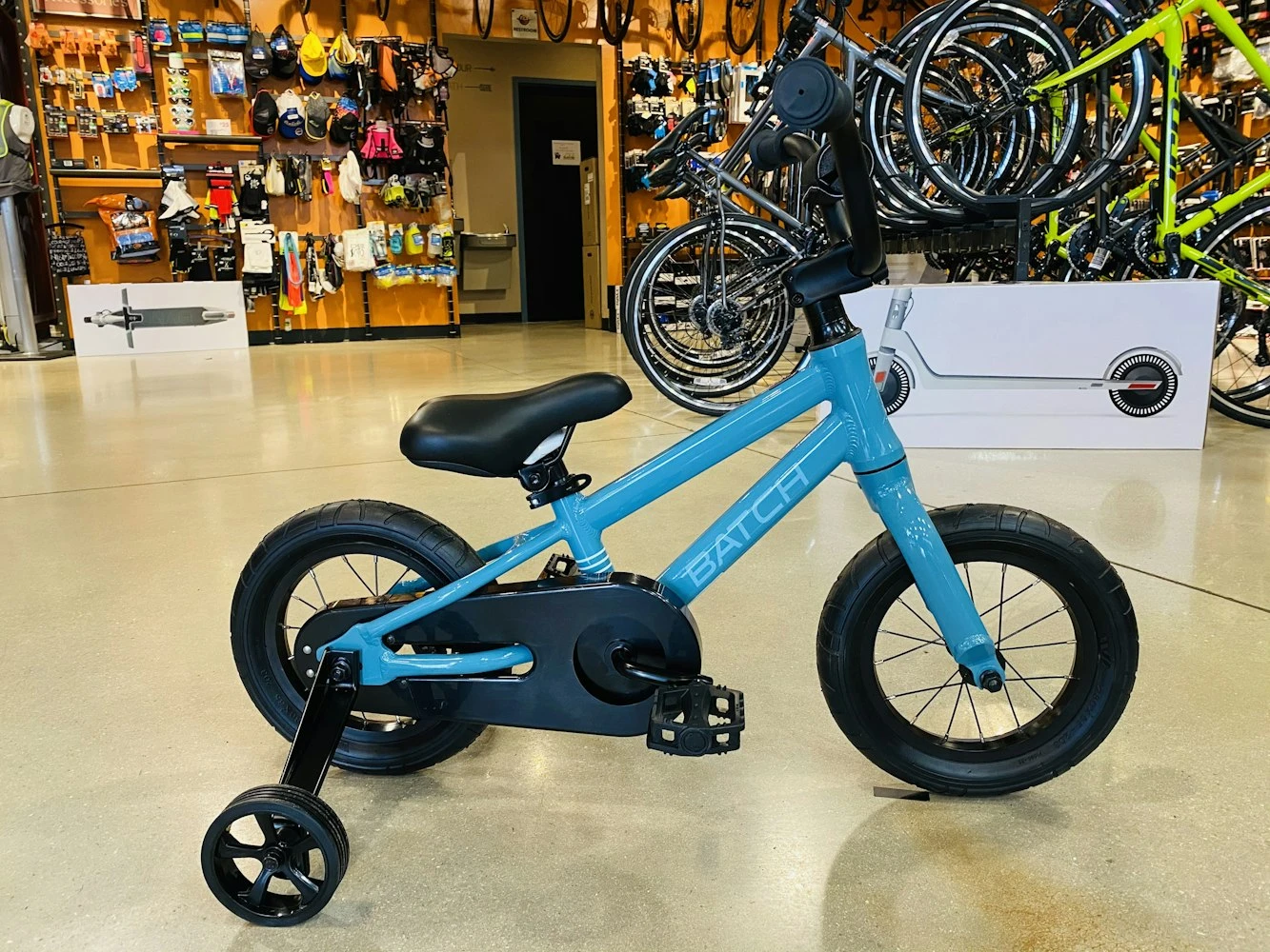 Batch Bicycles BATCH Kids Bike 12" Blue