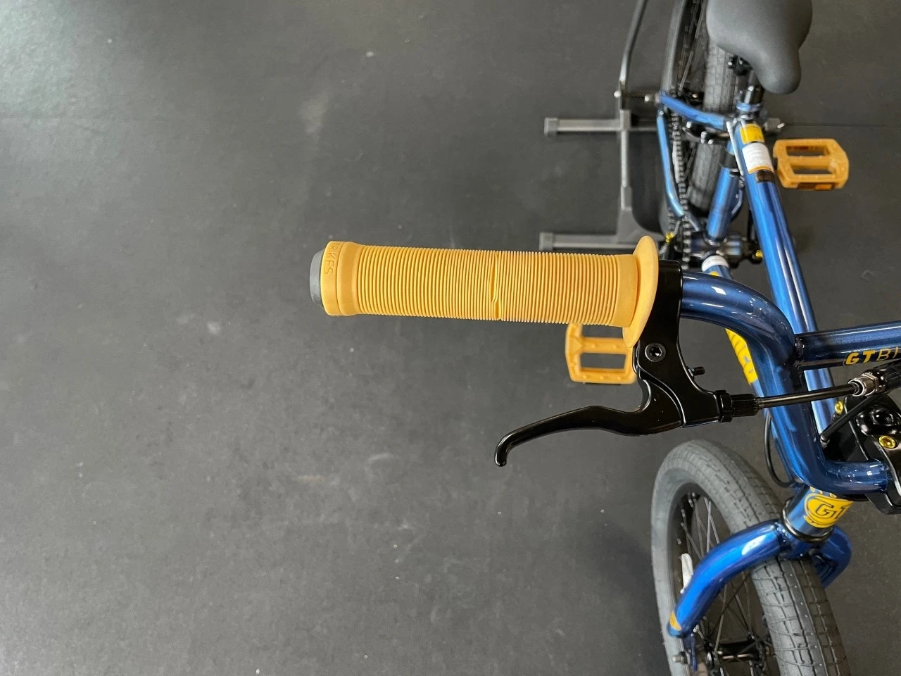 GT Slammer Freestyle BMX Bike Team Blue 2022 - Image 5