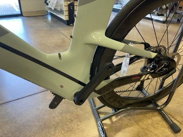 Felt IA Advanced Shimano Ultegra Di2 (12 Speed) W/ Reynolds AR 58/62 Disc Surfmist 2023 - Image 5