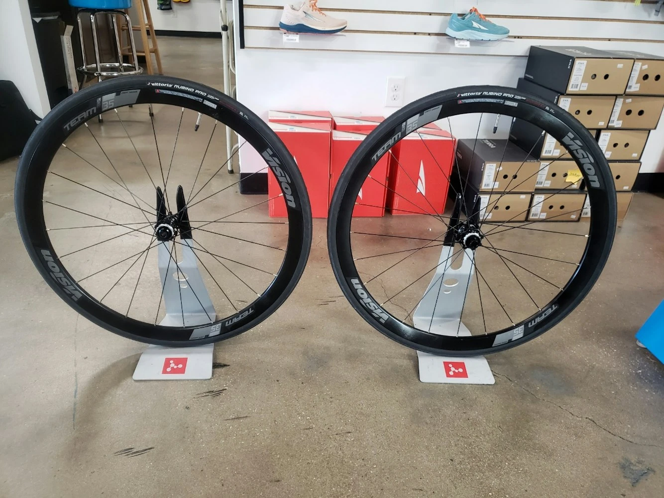 Vision Team 35 Disc Wheelset With Center Lock And Vittoria Rubino Pro Tubeless Ready Tires 2022