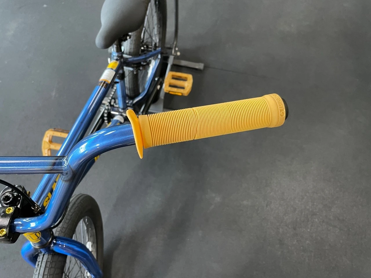 GT Slammer Freestyle BMX Bike Team Blue 2022 - Image 6