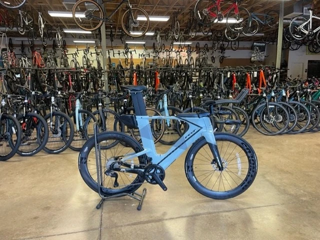 Felt IA Advanced Shimano Ultegra Di2 (12 Speed) W/ Reynolds AR 58/62 Disc Surfmist 2023 - Image 7