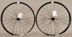 Dt-swiss DT Swiss E1800 Road Cx Gravel Disc Brake Wheelset 700c Shimano