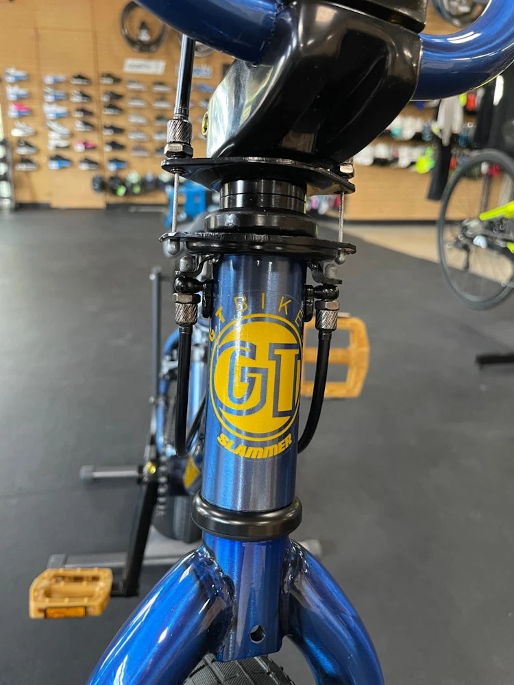 GT Slammer Freestyle BMX Bike Team Blue 2022 - Image 3