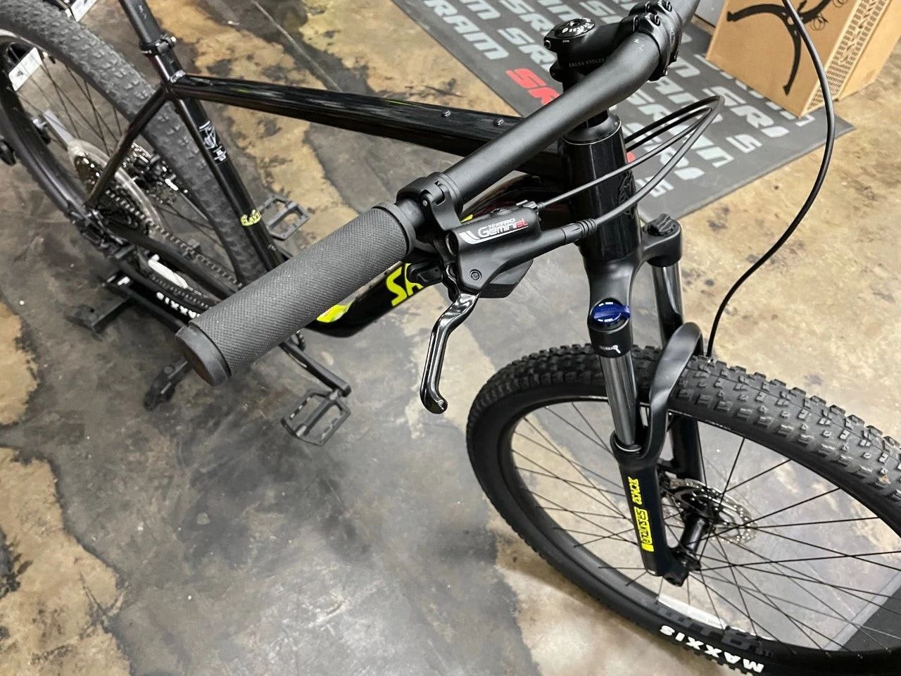 Salsa Rangefinder Advent X 29 10 Speed - Black 2022 USED - Image 4