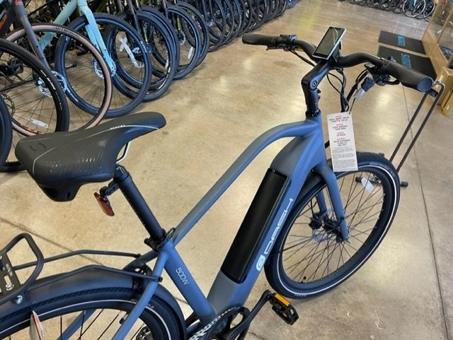 Serfas Dash E-Bike 500W Step Over Charcoal - Image 4