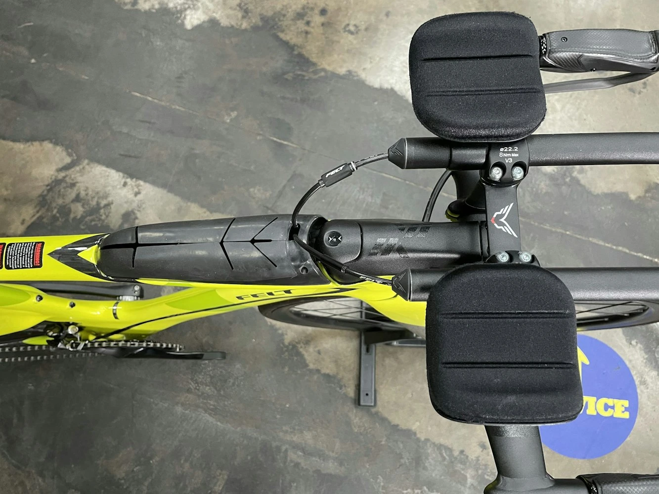 Felt IA Advanced 105 - Chartreuse Geo 2022 - Image 9