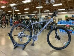 Fuji Nevada 27.5 / 1.9 - Satin Graphite 2021 2022