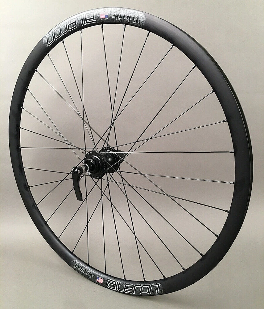 Velocity Aileron 700c Gravel CX Bike Wheels Tubeless Quick Release & Thru Axle - Image 3