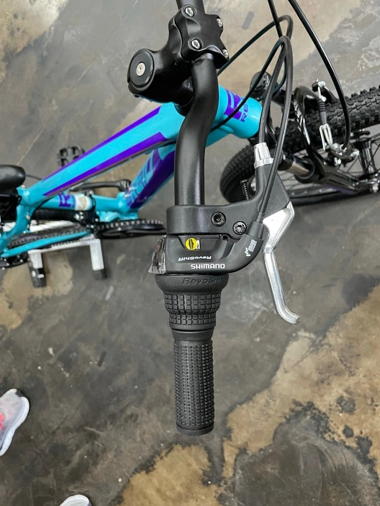 Reid Scout 24 Kids Mountain Bike - Light Aqua 2021 - Image 9