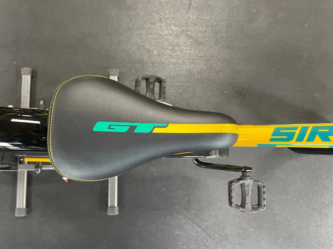 GT Siren 20" Kids Bike Yellow 2022 - Image 2