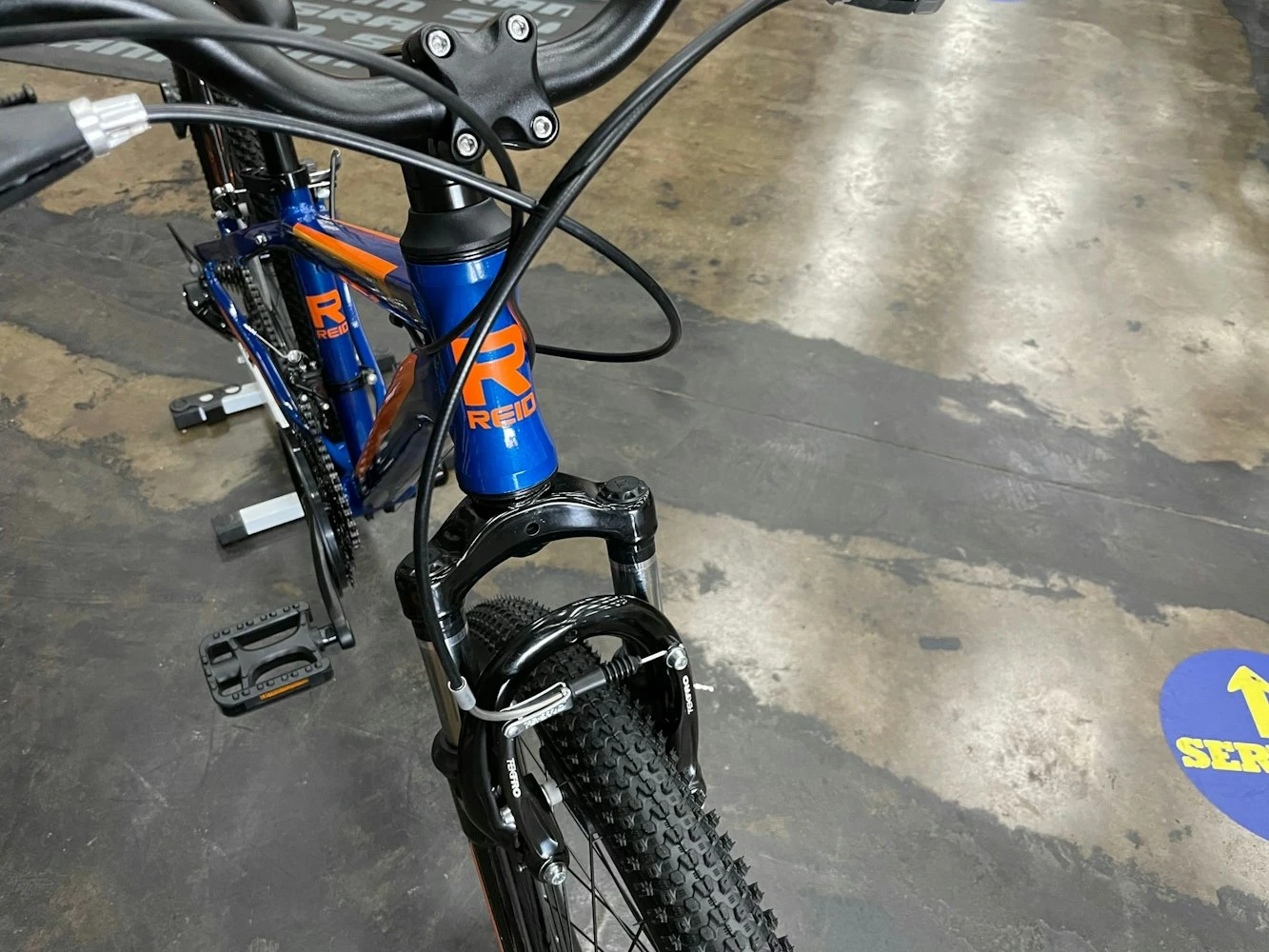 Reid Scout 24 Kids Mountain Bike - Blue/Orange 2021 - Image 2