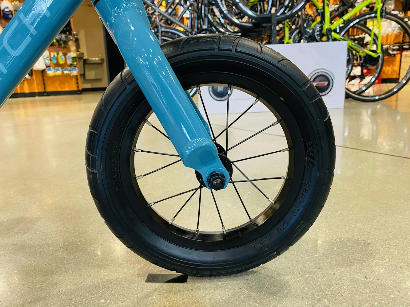 Batch Bicycles BATCH Kids Bike 12" Blue - Image 4