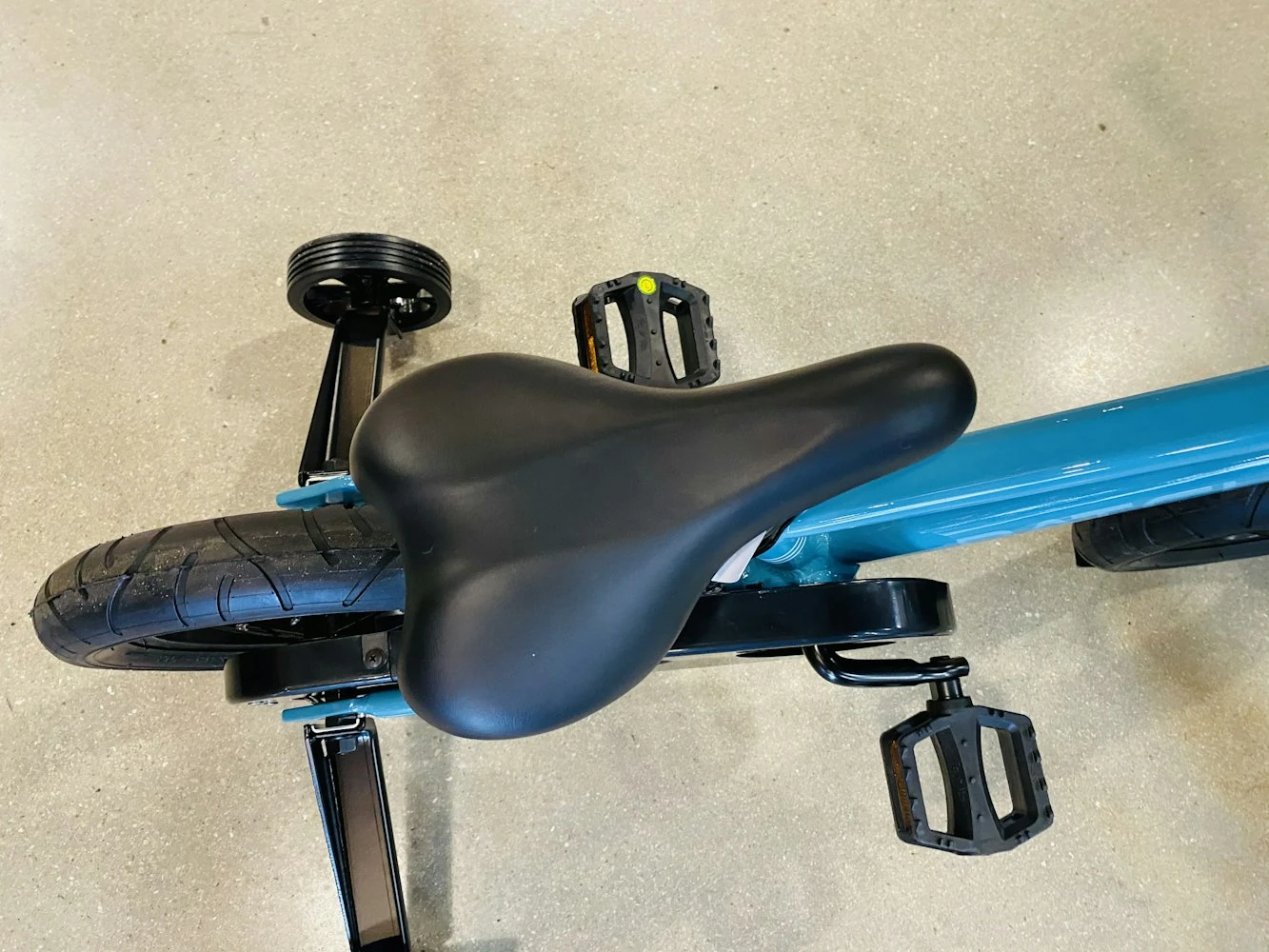 Batch Bicycles BATCH Kids Bike 12" Blue - Image 7