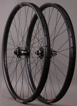 Velocity Blunt 35 29er Wheelset Novatec Convertible Hubs Wheelset 6B Tubeless Shimano/SRAM
