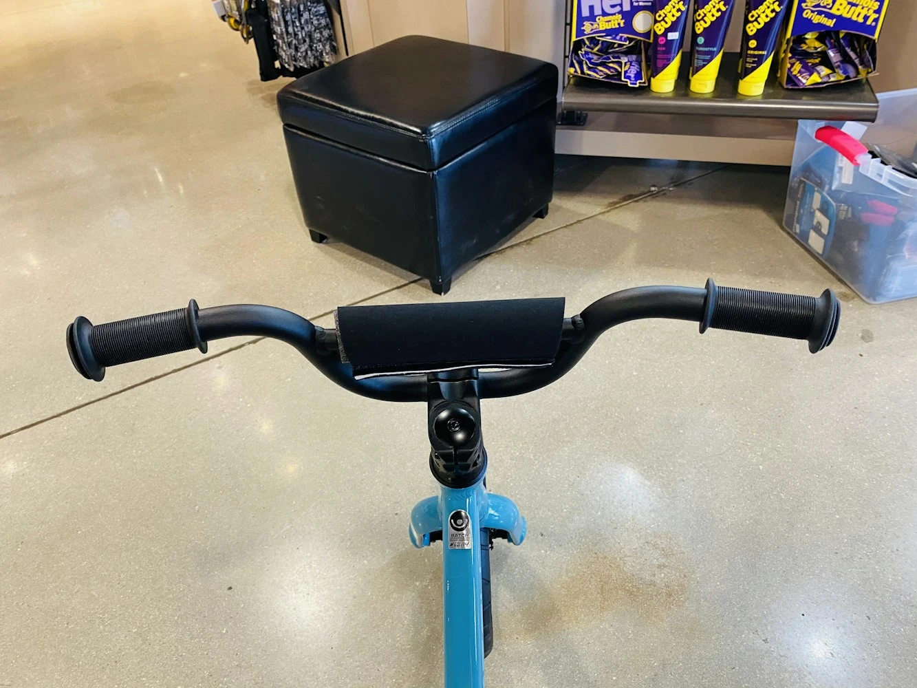 Batch Bicycles BATCH Kids Bike 12" Blue - Image 6