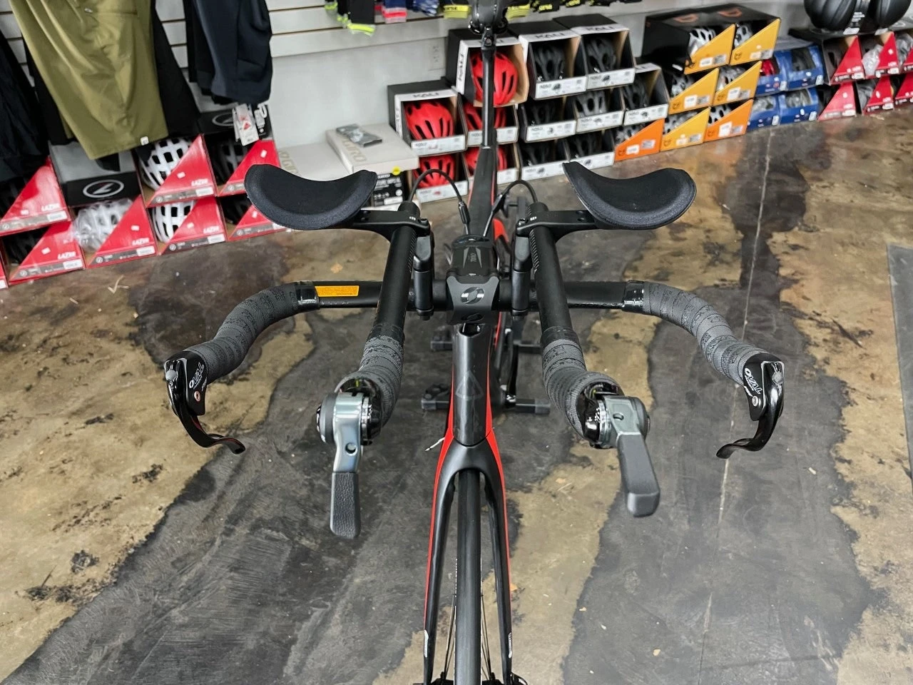 Fuji Norcom 2.3 Shimano 105 11 Speed - Carbon/Red 2020 - Image 8