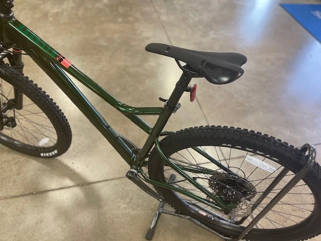 Fuji Bighorn 1.5 29er Shimano Deore 1 X 11 Speed - Deep Forest Green - Image 5