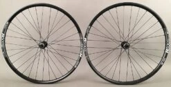 Dt-swiss DT Swiss R500 Shimano 105 Hubs Road Bike Wheelset 700c Thru Axle