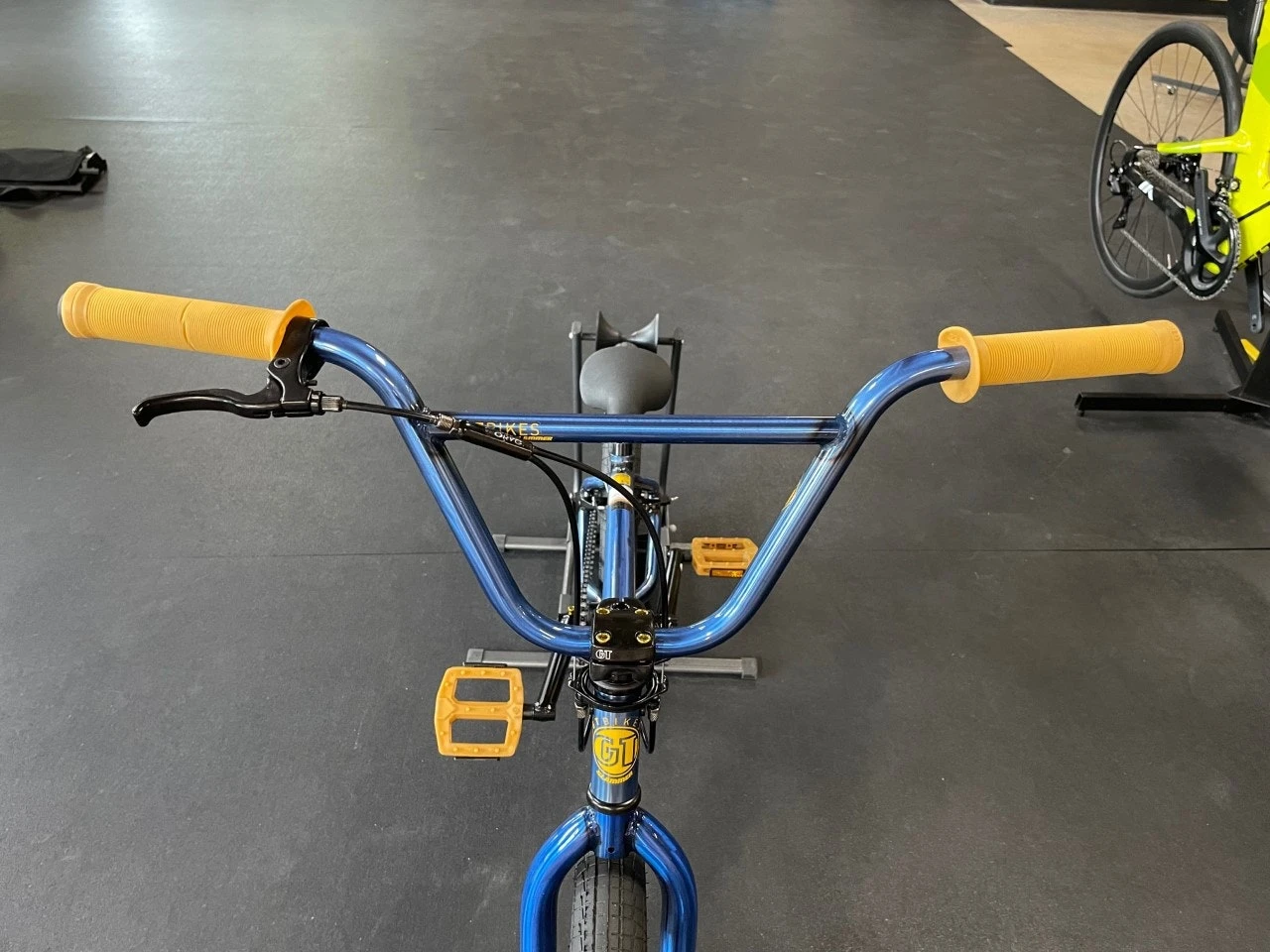 GT Slammer Freestyle BMX Bike Team Blue 2022 - Image 7