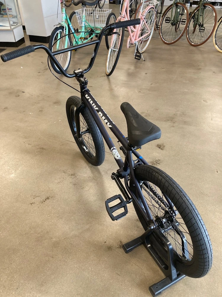 Kink Curb -Matte Blood Blue -2022 - 20" - Image 4